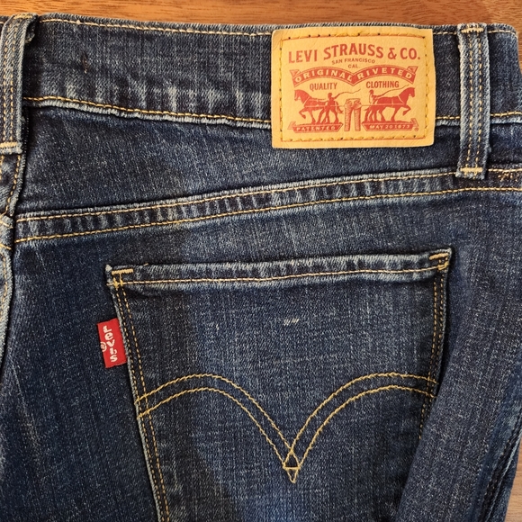 Levis Womens 515 Boot Cut Dark Wash Denim Blue Jeans Size 6 W28 L32 - Picture 7 of 8